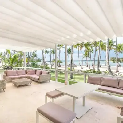 3BR apartment with beach access and ocean view