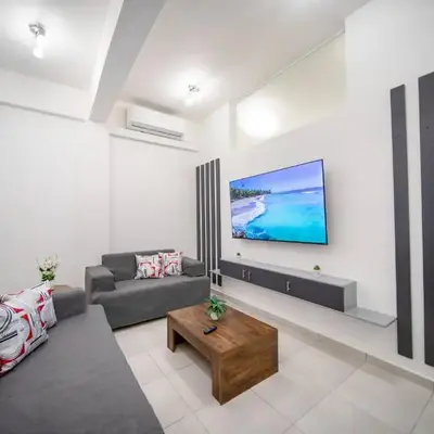 Cozy 1 Bedroom Apartment in Heart of Sosa