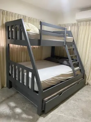 a couple of bunk beds in a room at Aire acondicionado Proximo teleférico y ocean Word in San Felipe de Puerto Plata