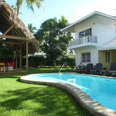 Charming oceanside 2 bd villa