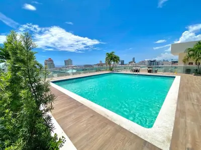 Gallery image of Upscale City Center Apt, Pool in Los Prados