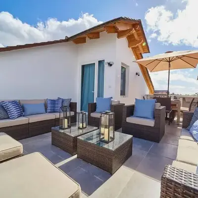 New loft duplex with rooftop deck