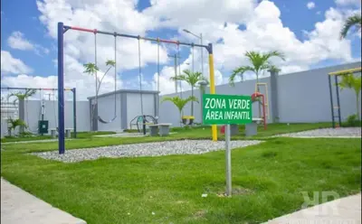 a sign in a park with a playground at Klinda Luxury Home Apartament Mi Casa es tu Casa in Mendoza