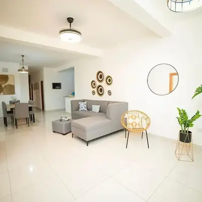 Divine Stay 3 Bedroom One minute from the beach on the malecon