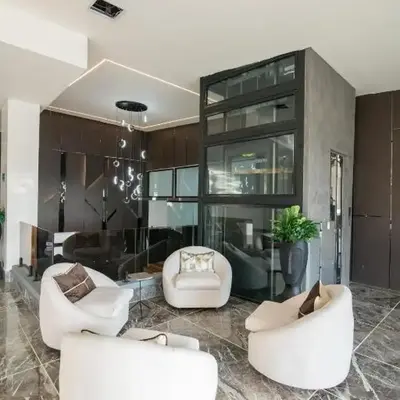 lovera hotel