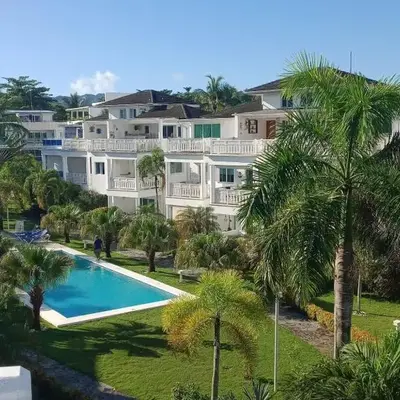 Apartment mit Meerblick direkt an der Playa Popy