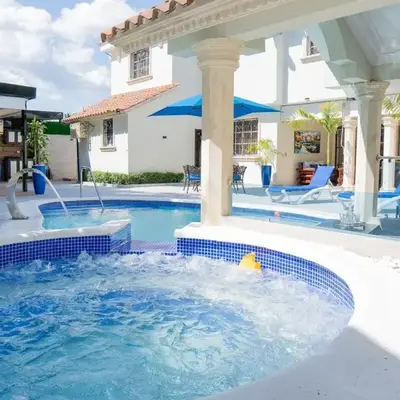 Villa La Dueña - Vista Hermosa Luxury Retreat