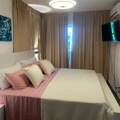 Tranquil 3 Bedroom Apartment - Pool & Private Beach Access