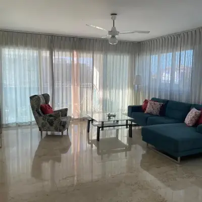 Amplio y acogedor apto céntrico de 3 habitaciones