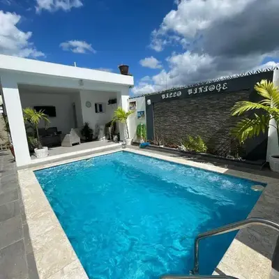Vintage Villa confortable apartments Wifi private pool free parking