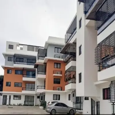 Hermoso Apartamento de tres habitaciones