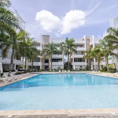 Bright 2BR Apartment with Pool near Bayahibe Beach