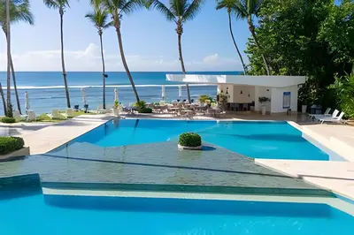 Gallery image of Caribbean Golden Sunset View,1BDRM Beachfront Apt. in La Puntica de Juan Dolio