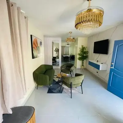 Luxury apartment near Jumbo