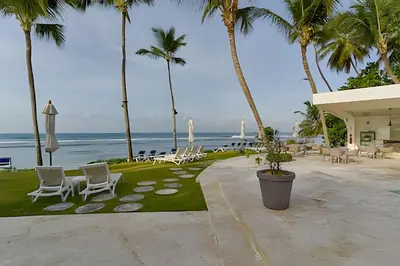 Gallery image of Caribbean OceanView 1Bdrm Beachfront Apartment in Juan Dolio