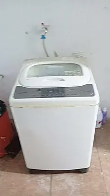 a toaster oven sitting on the floor in a room at Casa Valentina in Río San Juan