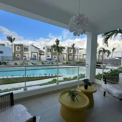Garden Breeze Ghibli-Pool View