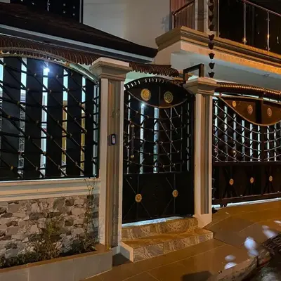 Constanza Family House