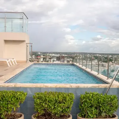 Modern & Cozy Luxury Suite with Amazing Views of STI