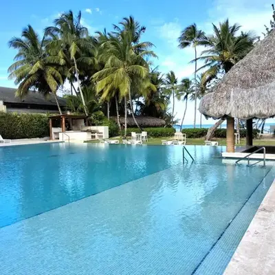 Gorgeous large condo