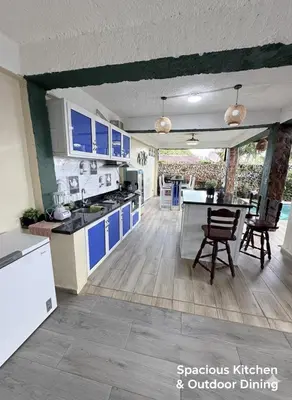 Gallery image of Encantadora Villa con vista al mar in Cabrera