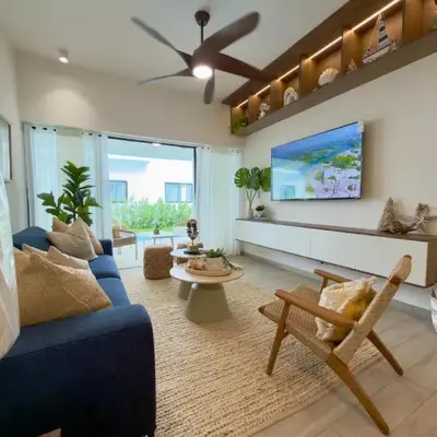 Lovely 2 BR Apt with private Pool