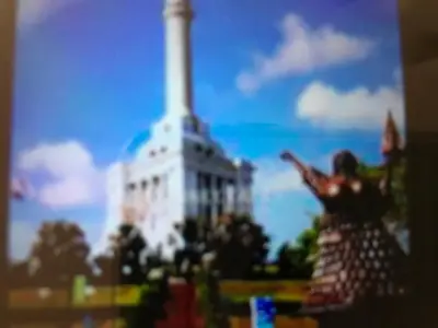 a picture of the washington monument in front of the building at lujoso apto con terraza para barbecue in Santiago de los Caballeros