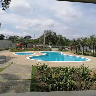 Your Space piscina