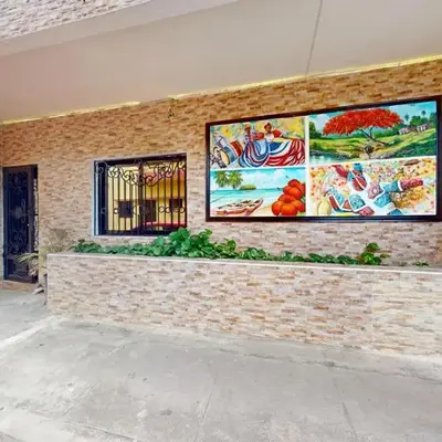 Hotel Tau Art Residence