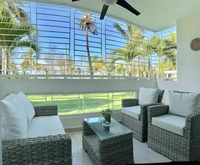 Gallery image of apartamento con piscina con vista al mar in La Francia