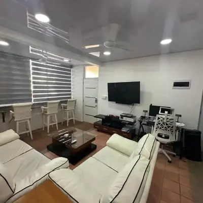 4 Bedroom 4 Bath & Laundry Room Apartment